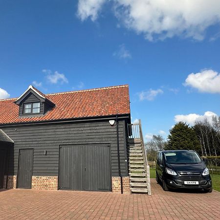 The Old Piggery, Cart Lodge In Newbourne エクステリア 写真