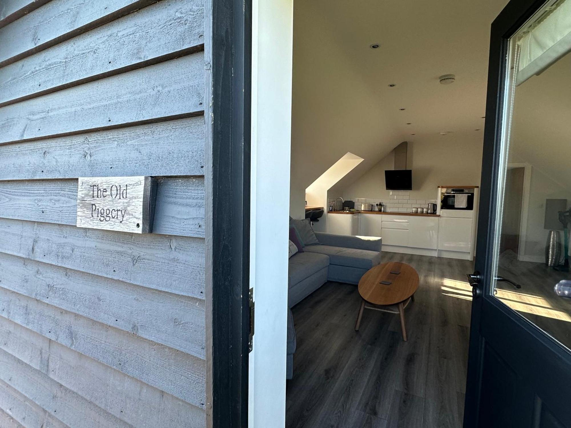 The Old Piggery, Cart Lodge In Newbourne エクステリア 写真